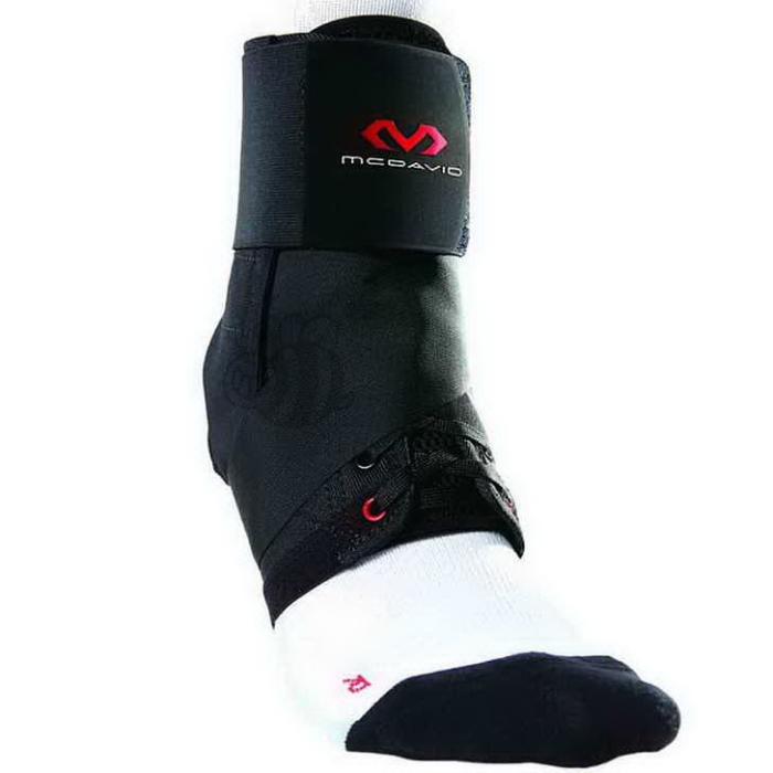McDavid-Brace-195-Enkelbrace-met-Figuur-6-Straps-Black-1 McDavid-Brace-195-Enkelbrace-met-Figuur-6-Straps-Black-1