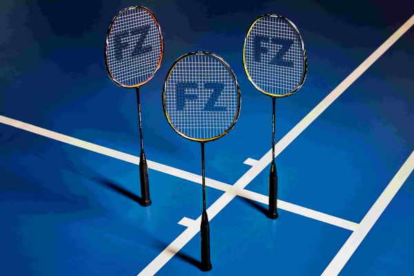 Groot assortiment badmintonrackets
